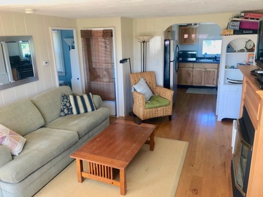 Wellfleet Harbor Cottage