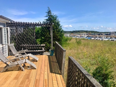 Wellfleet Harbor Cottage