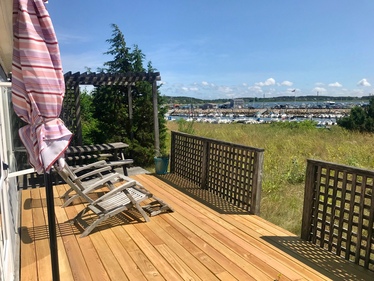 Wellfleet Harbor Cottage