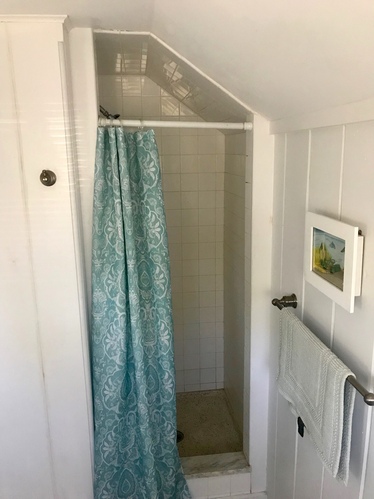 Wellfleet Harbor Cottage